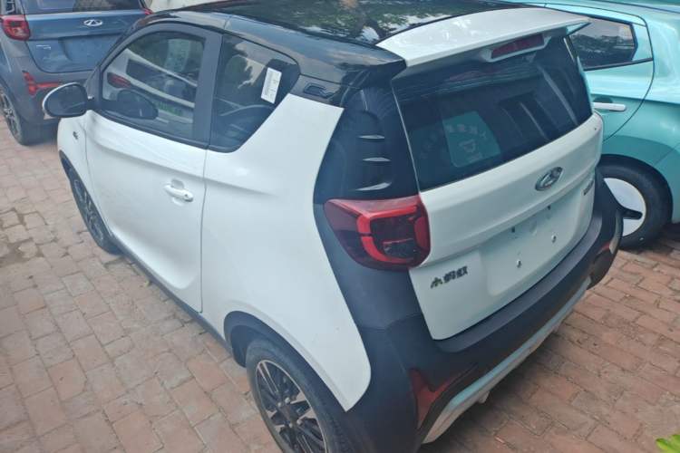 Used Chery QQ Little Ant 2022 Sweet Pink Edition Half-Sugar Version Lithium Iron Phosphate 29.2 kWh 30 kW 301 km Rear Left 45 Deg