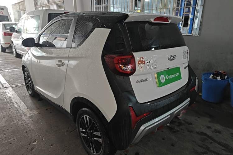 Used Chery QQ Little Ant 2022 Revised Version Sweet Pink Edition Half-Sugar Version Lithium Iron Phosphate 30.7 kWh 30 kW 301 km Rear Left 45 Deg