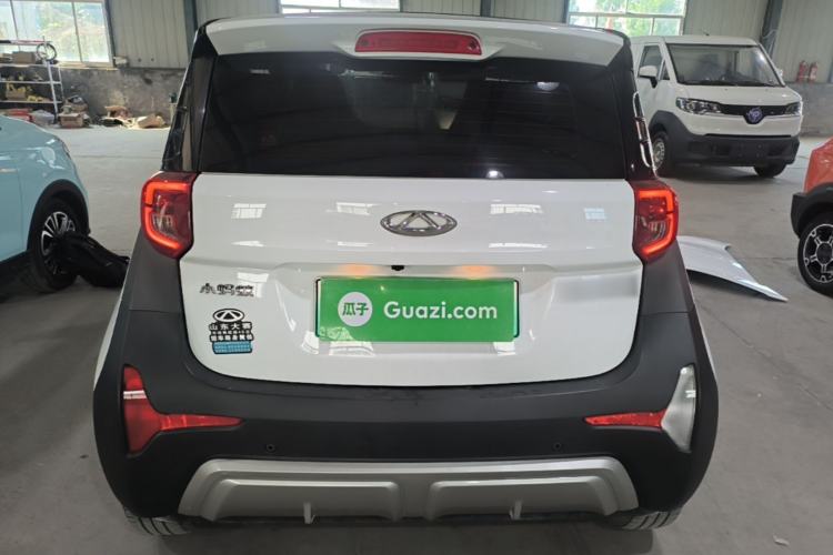 Used Chery QQ Little Ant 2022 Restyled Version Sweet Pink Edition Half-Sugar Version 30.6 kWh 30 kW 301 km Rear