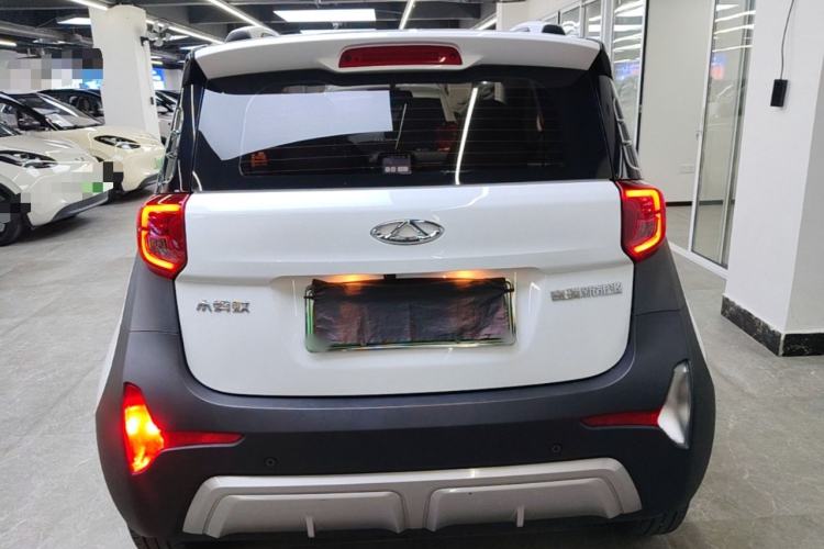 Used Chery QQ Little Ant 2022 Updated Version Sweet Pink Edition Full Sugar Version Lithium Iron Phosphate 30.7 kWh 30 kW 301 km Rear