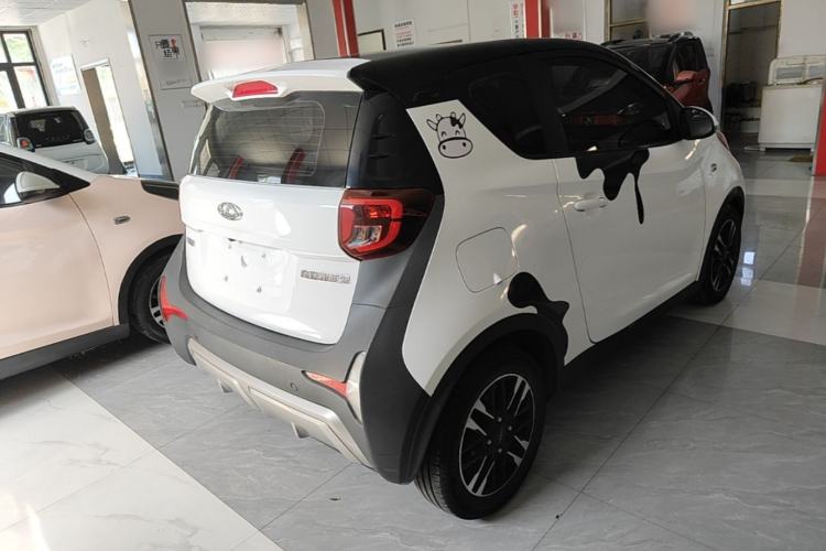 Used Chery QQ Little Ant 2022 Revised Version Sweet Pink Edition Half-Sugar Version Lithium Iron Phosphate 30.7 kWh 30 kW 301 km Rear Right 45 Deg