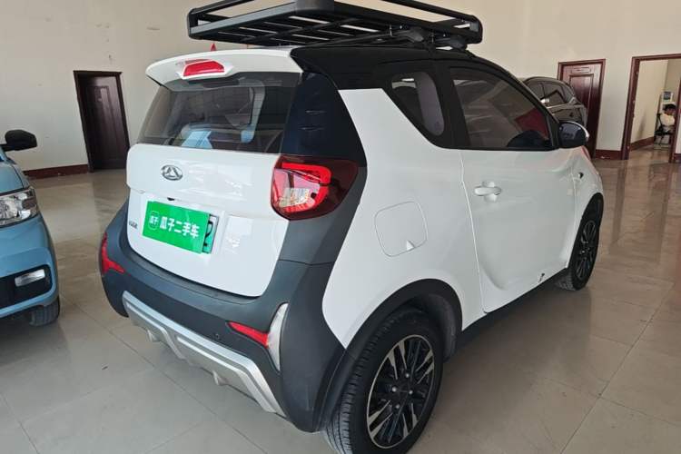 Used Chery QQ Little Ant 2022 Revised Version Sweet Pink Edition Half-Sugar Version Lithium Iron Phosphate 30.7 kWh 30 kW 301 km Rear Right 45 Deg