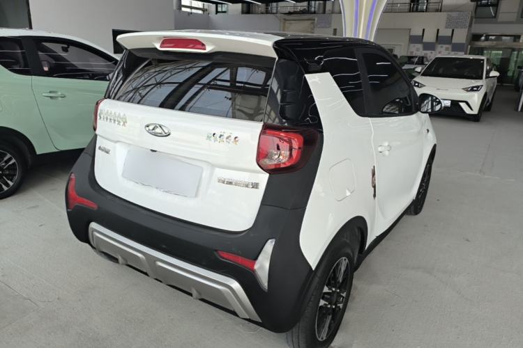 Used Chery QQ Little Ant 2022 Restyled Version Sweet Pink Edition Half-Sugar Version 30.6 kWh 30 kW 301 km Rear Right 45 Deg