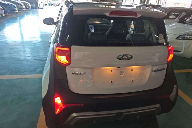 Used Chery QQ Little Ant 2022 Sweet Pink Edition Half-Sugar Version Lithium Iron Phosphate 30 kW 301 km Rear