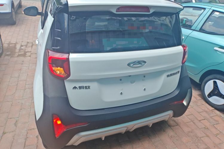 Used Chery QQ Little Ant 2022 Sweet Pink Edition Half-Sugar Version Lithium Iron Phosphate 29.2 kWh 30 kW 301 km Rear