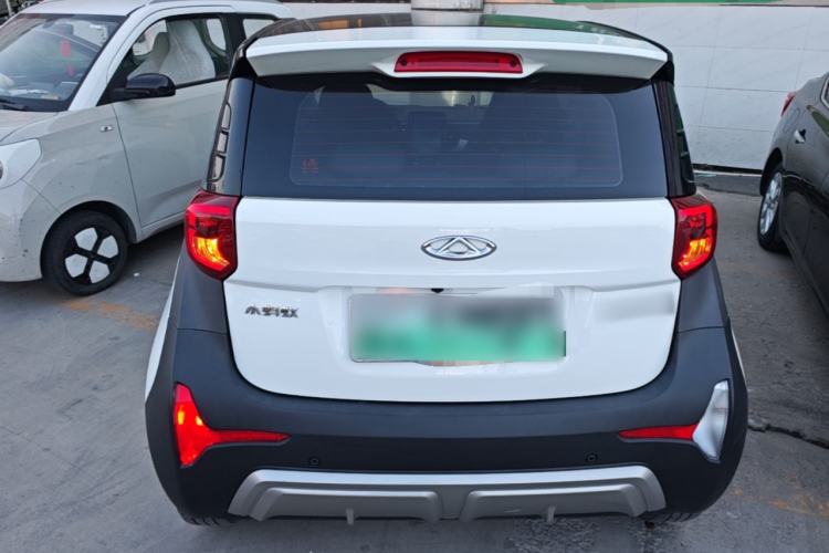 Used Chery QQ Little Ant 2022 Restyled Version Sweet Pink Edition Half-Sugar Version 30.6 kWh 30 kW 301 km Rear