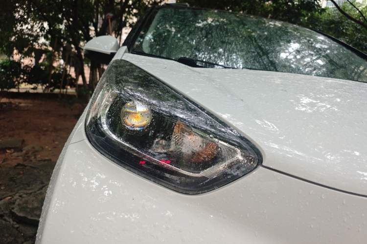 Used Chery QQ Little Ant 2022 Sweet Pink Edition Half-Sugar Version Lithium Iron Phosphate 30 kW 301 km Right Front Headlight