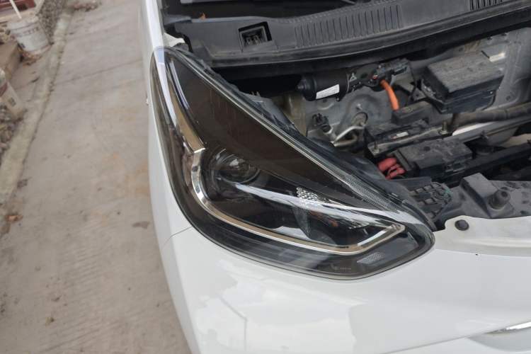 Used Chery QQ Little Ant 2022 Sweet Pink Edition Half-Sugar Version Lithium Iron Phosphate 30 kW 301 km Right Front Headlight