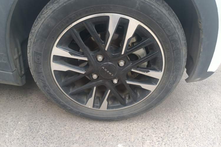Used Chery QQ Little Ant 2022 Revised Version 2 Sweet Pink Edition Full-Sugar Version 30.6 kWh 30 kW 301 km Right Front Wheel Hub