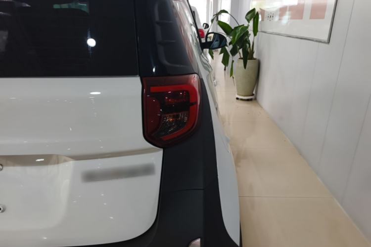 Used Chery QQ Little Ant 2022 Restyled Version Sweet Pink Edition Half-Sugar Version 28.8 kWh 30 kW 301 km Right Rear Taillight