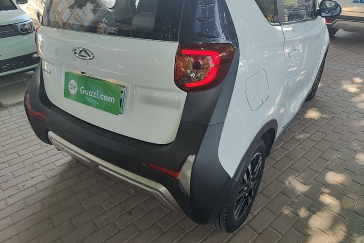 Used Chery QQ Little Ant 2022 Restyled Version Sweet Pink Edition Half-Sugar Version 30.6 kWh 30 kW 301 km Right Rear Taillight