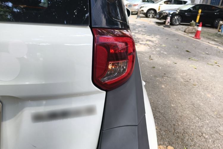 Used Chery QQ Little Ant 2022 Sweet Pink Edition Half-Sugar Version Lithium Iron Phosphate 30 kW 301 km Right Rear Taillight