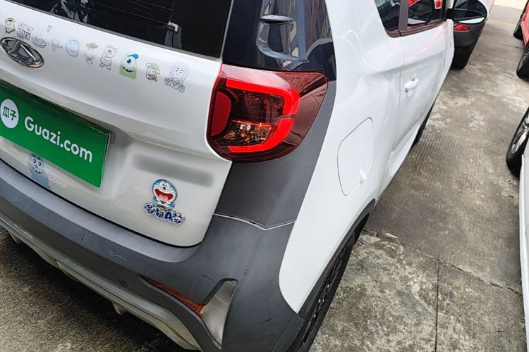 Used Chery QQ Little Ant 2022 Sweet Pink Edition Half-Sugar Version Lithium Iron Phosphate 30 kW 301 km Right Rear Taillight
