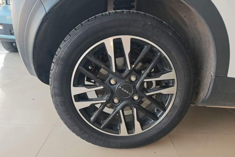 Used Chery QQ Little Ant 2022 Revised Version Sweet Pink Edition Half-Sugar Version Lithium Iron Phosphate 30.7 kWh 30 kW 301 km Right Rear Wheel Hub