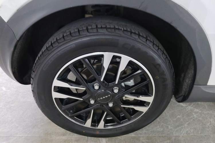 Used Chery QQ Little Ant 2022 Updated Version Sweet Pink Edition Full Sugar Version Lithium Iron Phosphate 30.7 kWh 30 kW 301 km Right Rear Wheel Hub