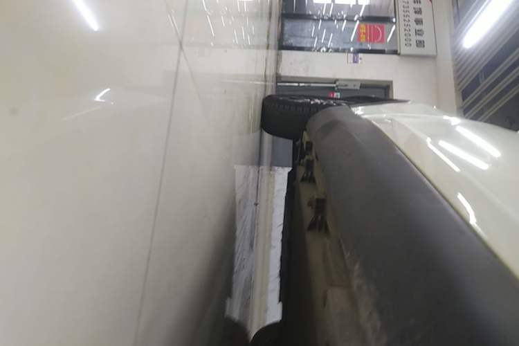 Used Chery QQ Little Ant 2022 Restyled Version Sweet Pink Edition Low-Sugar Version Lithium Iron Phosphate Battery 30.7 kWh 30 kW 301 km Right Side Sill