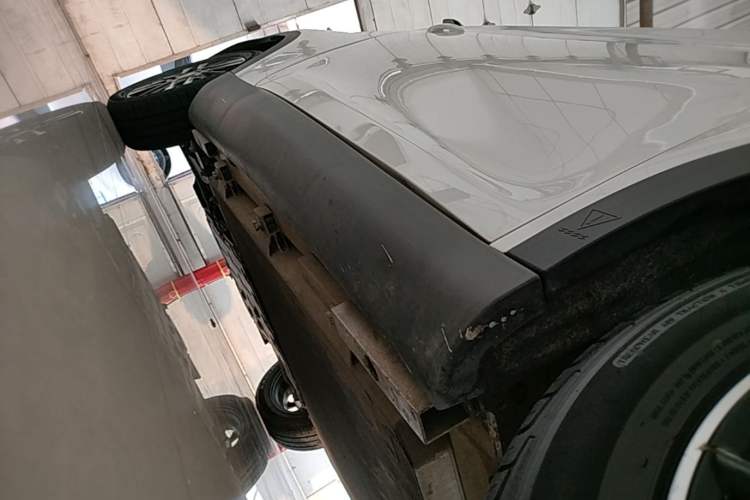 Used Chery QQ Little Ant 2022 Sweet Pink Edition Full-Sugar Version Lithium Iron Phosphate 30 kW 301 km Right Side Sill