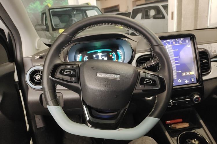 Used Chery QQ Little Ant 2022 Sweet Pink Edition Half-Sugar Version Lithium Iron Phosphate 30 kW 301 km Steering Wheel