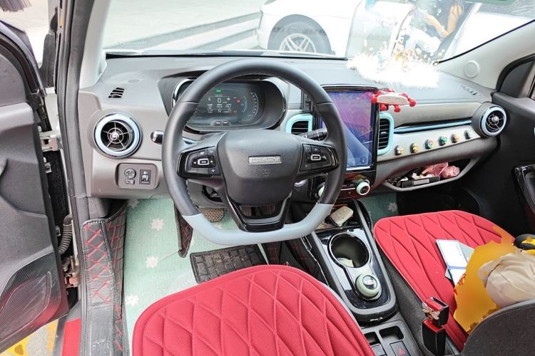 Used Chery QQ Little Ant 2022 Sweet Pink Edition Half-Sugar Version 3-Cell Lithium 30kW 301km Steering Wheel