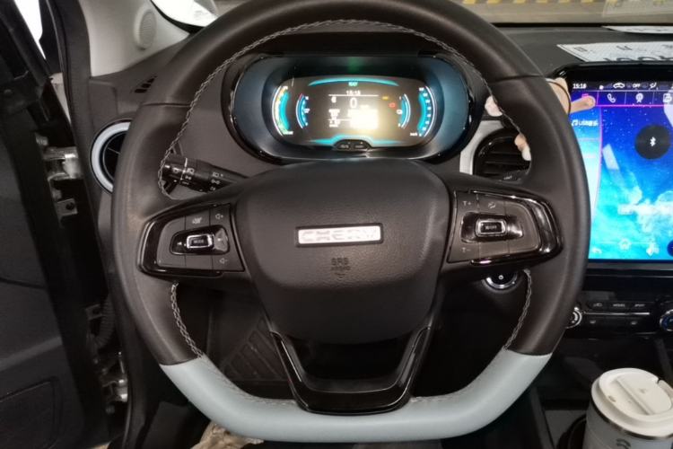 Used Chery QQ Little Ant 2022 Sweet Pink Edition Half-Sugar Version 3-Cell Lithium 30kW 408km Steering Wheel