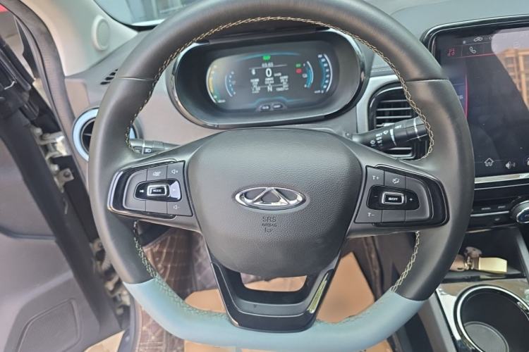 Used Chery QQ Little Ant 2022 Sweet Pink Edition Low-Sugar Version Lithium Iron Phosphate 30 kW 301 km Steering Wheel