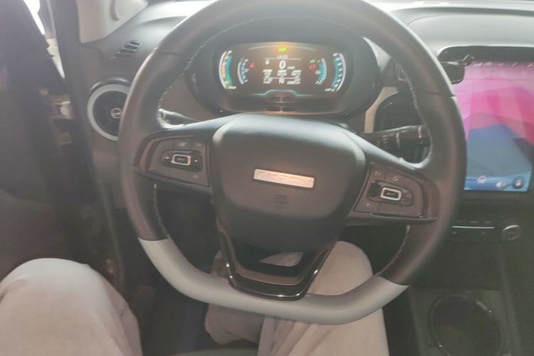 Used Chery QQ Little Ant 2022 Sweet Pink Edition Full-Sugar Version Lithium Iron Phosphate 30 kW 301 km Steering Wheel