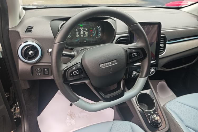 Used Chery QQ Little Ant 2022 Sweet Pink Edition Half-Sugar Version Lithium Iron Phosphate 30 kW 301 km Steering Wheel