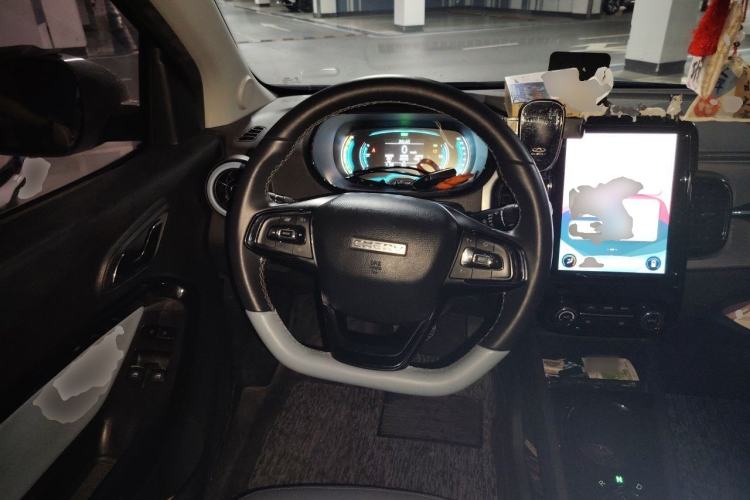 Used Chery QQ Little Ant 2022 Sweet Pink Edition Low-Sugar Version Lithium Iron Phosphate 30 kW 301 km Steering Wheel