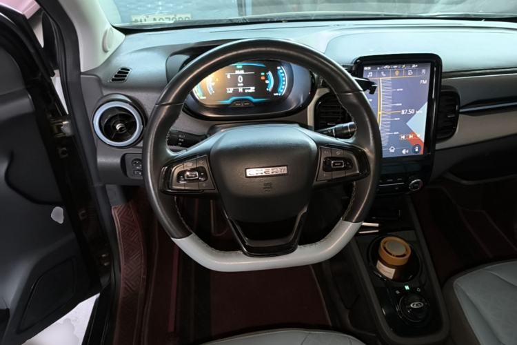 Used Chery QQ Little Ant 2022 Sweet Pink Edition Half-Sugar Version 3-Cell Lithium 30kW 301km Steering Wheel