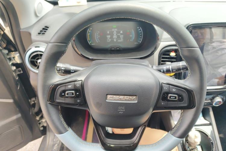 Used Chery QQ Little Ant 2022 Sweet Pink Edition Half-Sugar Version Lithium Iron Phosphate 30 kW 301 km Steering Wheel