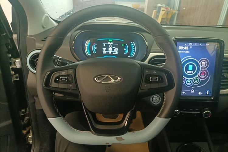Used Chery QQ Little Ant 2022 Sweet Pink Edition Full-Sugar Version Lithium Iron Phosphate 30 kW 301 km Steering Wheel