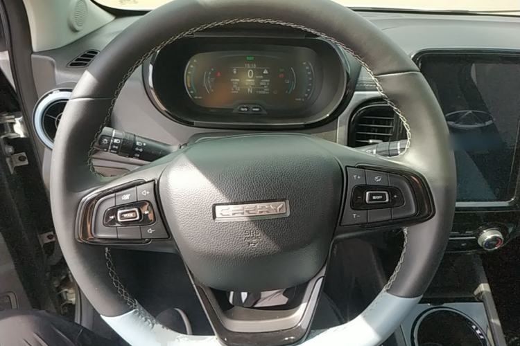Used Chery QQ Little Ant 2022 Sweet Pink Edition Half-Sugar Version 3-Cell Lithium 30kW 301km Steering Wheel