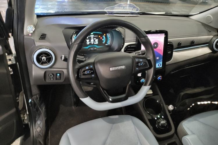 Used Chery QQ Little Ant 2022 Sweet Pink Edition Half-Sugar Version 3-Cell Lithium 30kW 301km Steering Wheel