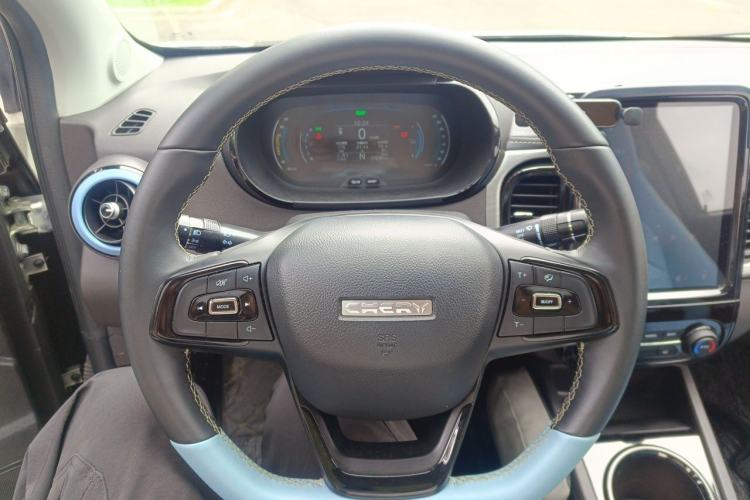 Used Chery QQ Little Ant 2022 Updated Version Sweet Pink Edition Full Sugar Version Lithium Iron Phosphate 30.7 kWh 30 kW 301 km Steering Wheel