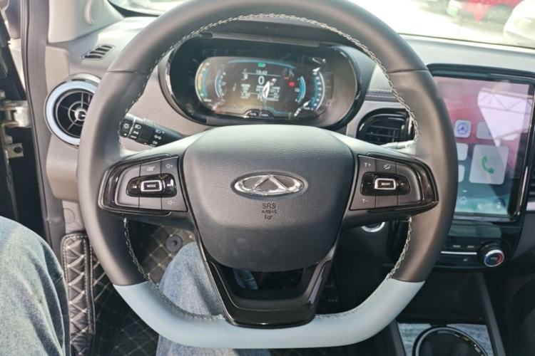 Used Chery QQ Little Ant 2022 Sweet Pink Edition Half-Sugar Version Lithium Iron Phosphate 29.2 kWh 30 kW 301 km Steering Wheel