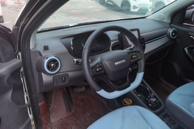 Used Chery QQ Little Ant 2022 Sweet Pink Edition Full-Sugar Version Lithium Iron Phosphate 30 kW 301 km Steering Wheel