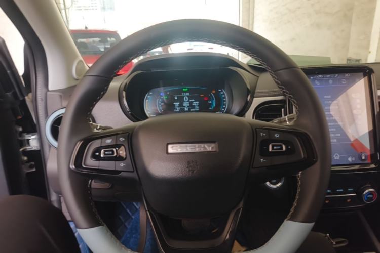 Used Chery QQ Little Ant 2022 Sweet Pink Edition Half-Sugar Version Lithium Iron Phosphate 30 kW 301 km Steering Wheel
