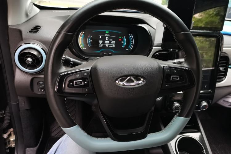 Used Chery QQ Little Ant 2022 Sweet Pink Edition Full-Sugar Version Lithium Iron Phosphate 30 kW 301 km Steering Wheel