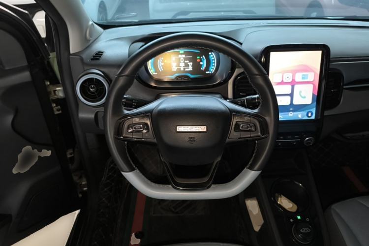 Used Chery QQ Little Ant 2022 Revised Version Sweet Pink Edition Half-Sugar Version Lithium Iron Phosphate 30.7 kWh 30 kW 301 km Steering Wheel