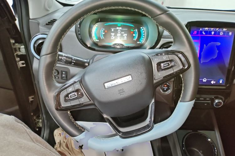 Used Chery QQ Little Ant 2022 Sweet Pink Edition Half-Sugar Version Lithium Iron Phosphate 30 kW 301 km Steering Wheel