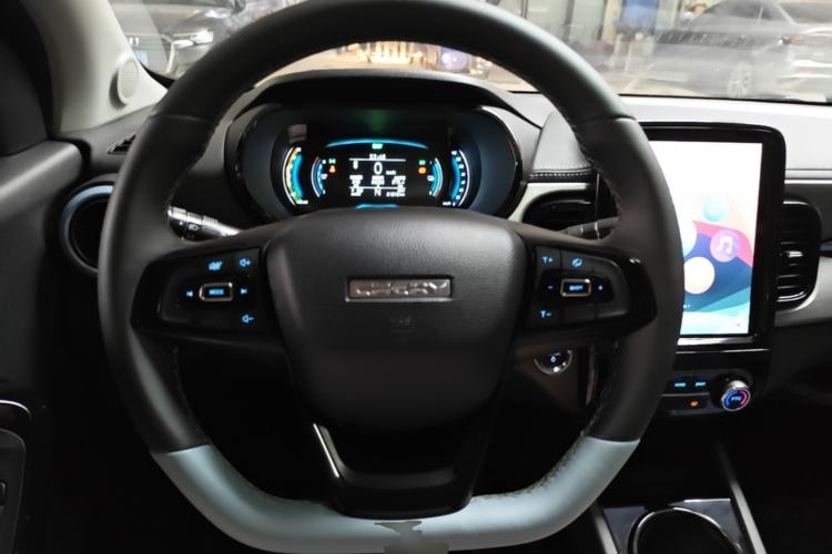 Used Chery QQ Little Ant 2022 Sweet Pink Edition Half-Sugar Version Lithium Iron Phosphate 30 kW 301 km Steering Wheel