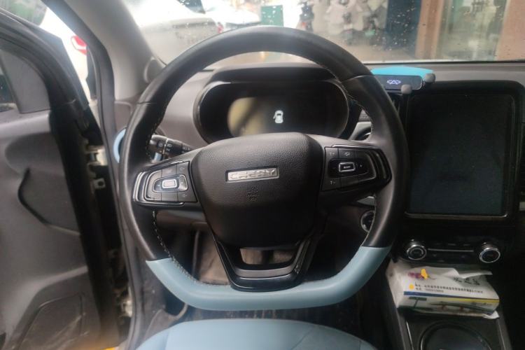 Used Chery QQ Little Ant 2022 Sweet Pink Edition Half-Sugar Version Lithium Iron Phosphate 30 kW 301 km Steering Wheel