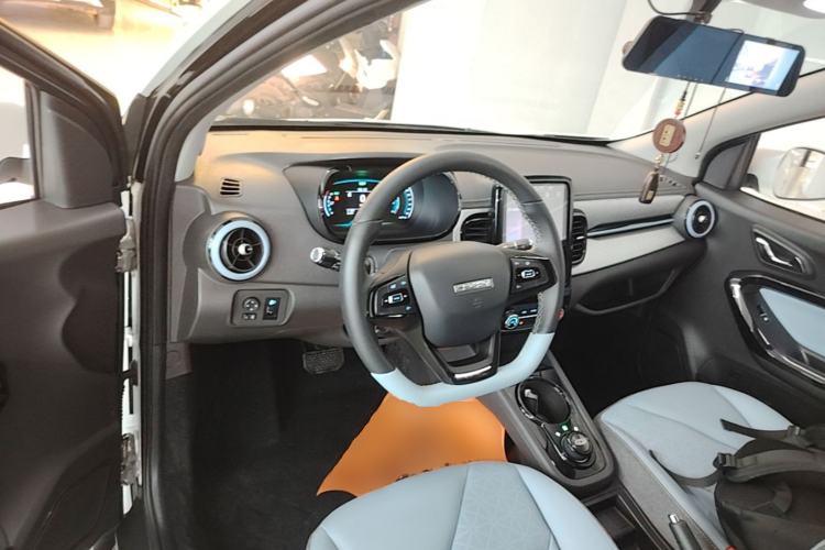 Used Chery QQ Little Ant 2022 Sweet Pink Edition Half-Sugar Version Lithium Iron Phosphate 30 kW 301 km Steering Wheel