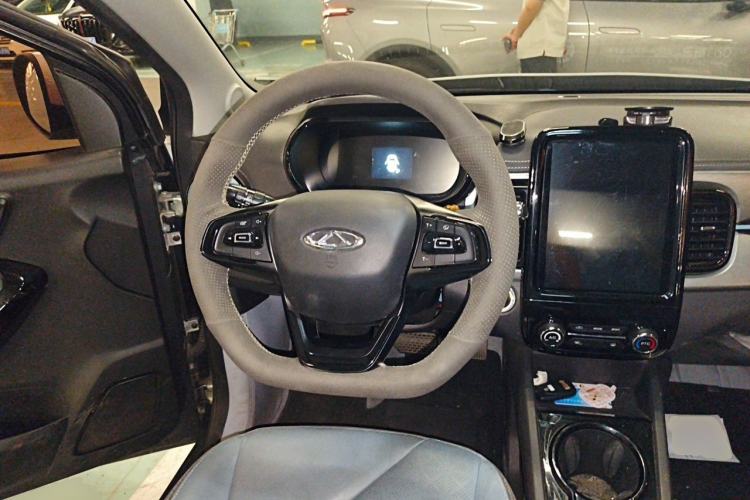Used Chery QQ Little Ant 2022 Sweet Pink Edition Half-Sugar Version Lithium Iron Phosphate 29.2 kWh 30 kW 301 km Steering Wheel