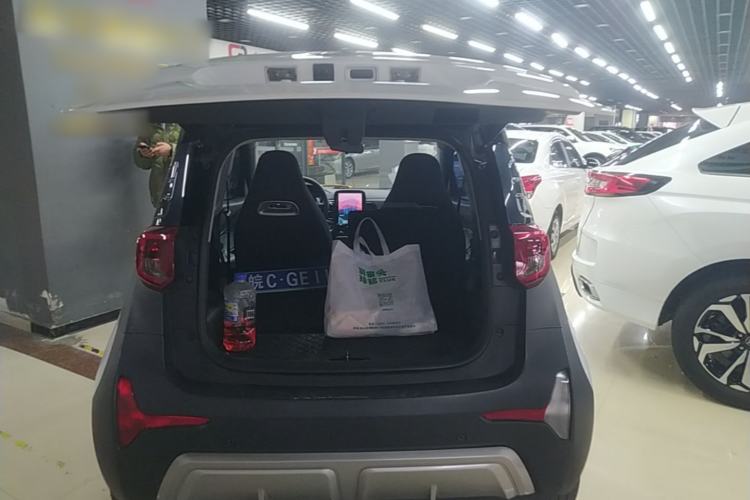 Used Chery QQ Little Ant 2022 Restyled Version Sweet Pink Edition Low-Sugar Version Lithium Iron Phosphate Battery 30.7 kWh 30 kW 301 km Trunk