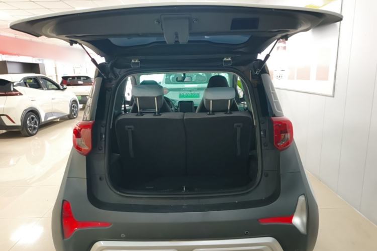 Used Chery QQ Little Ant 2022 Restyled Version Sweet Pink Edition Half-Sugar Version 28.8 kWh 30 kW 301 km Trunk