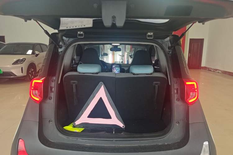 Used Chery QQ Little Ant 2022 Revised Version Sweet Pink Edition Half-Sugar Version Lithium Iron Phosphate 30.7 kWh 30 kW 301 km Trunk