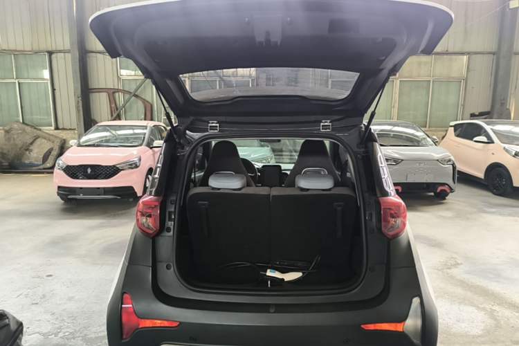 Used Chery QQ Little Ant 2022 Sweet Pink Edition Half-Sugar Version 3-Cell Lithium 30kW 301km Trunk