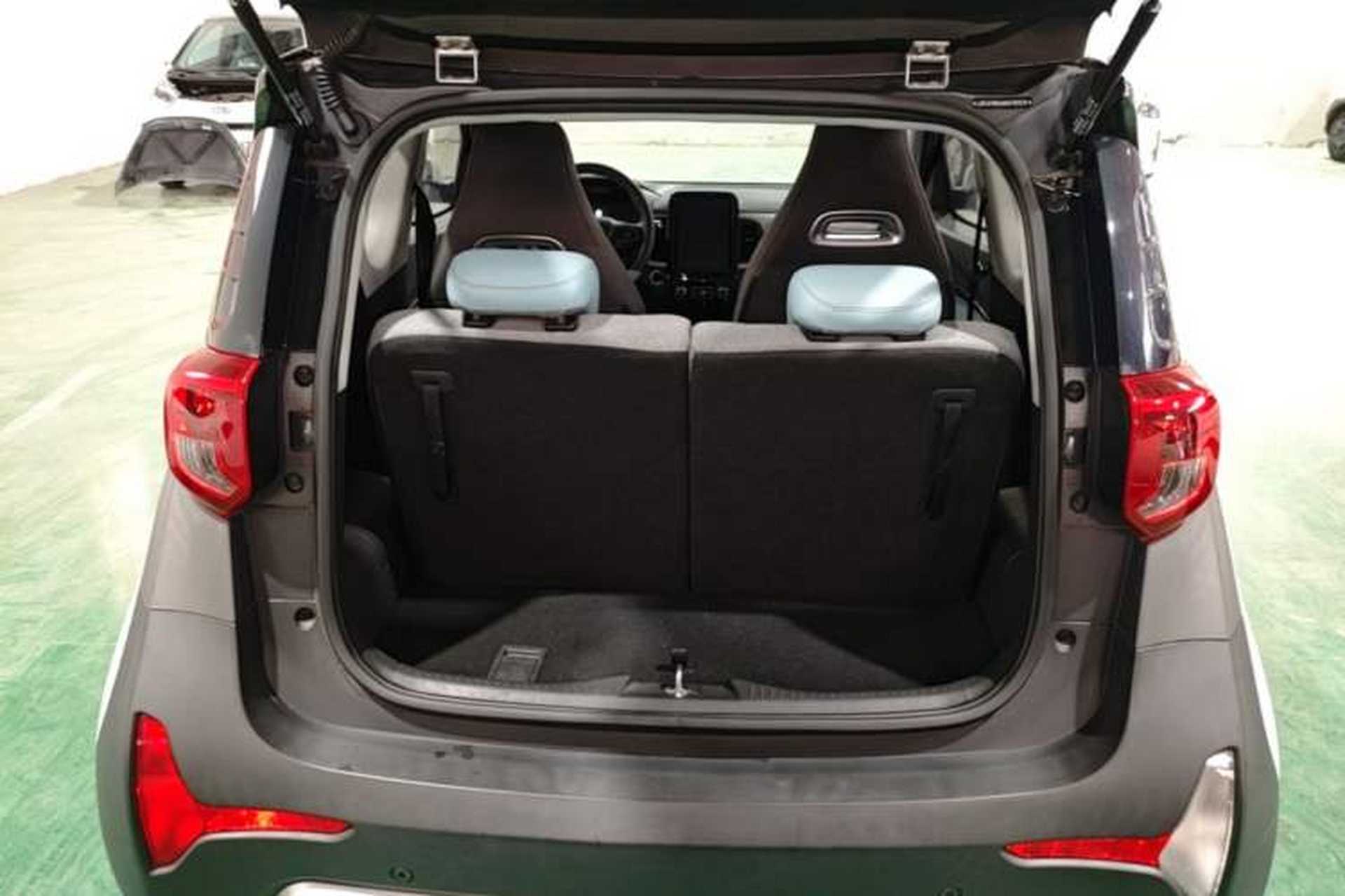 Used Chery QQ Little Ant 2022 Revised Version Sweet Pink Edition Half-Sugar Version Lithium Iron Phosphate 30.7 kWh 30 kW 301 km Trunk