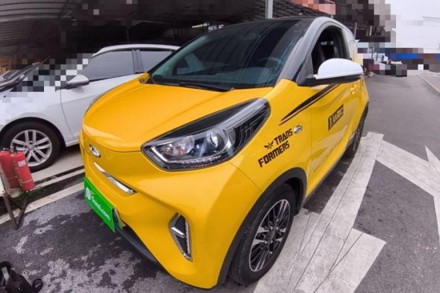 Used Chery QQ Little Ant 2022 Revised Version Sweet Pink Edition Half-Sugar Version Lithium Iron Phosphate 30.7 kWh 30 kW 301 km